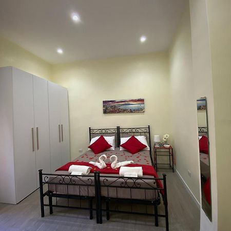 La Casa Al Centro " Vicino Al Centro Storico Di Napoli" Appartement Buitenkant foto