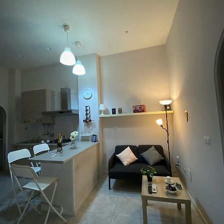 La Casa Al Centro " Vicino Al Centro Storico Di Napoli" Appartement Buitenkant foto